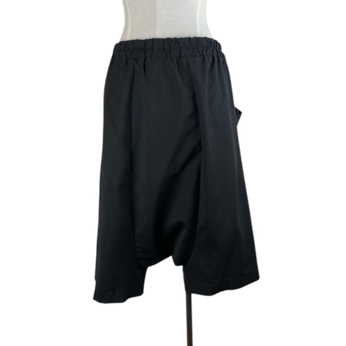 HERRIOT Drop Crotch Shorts
