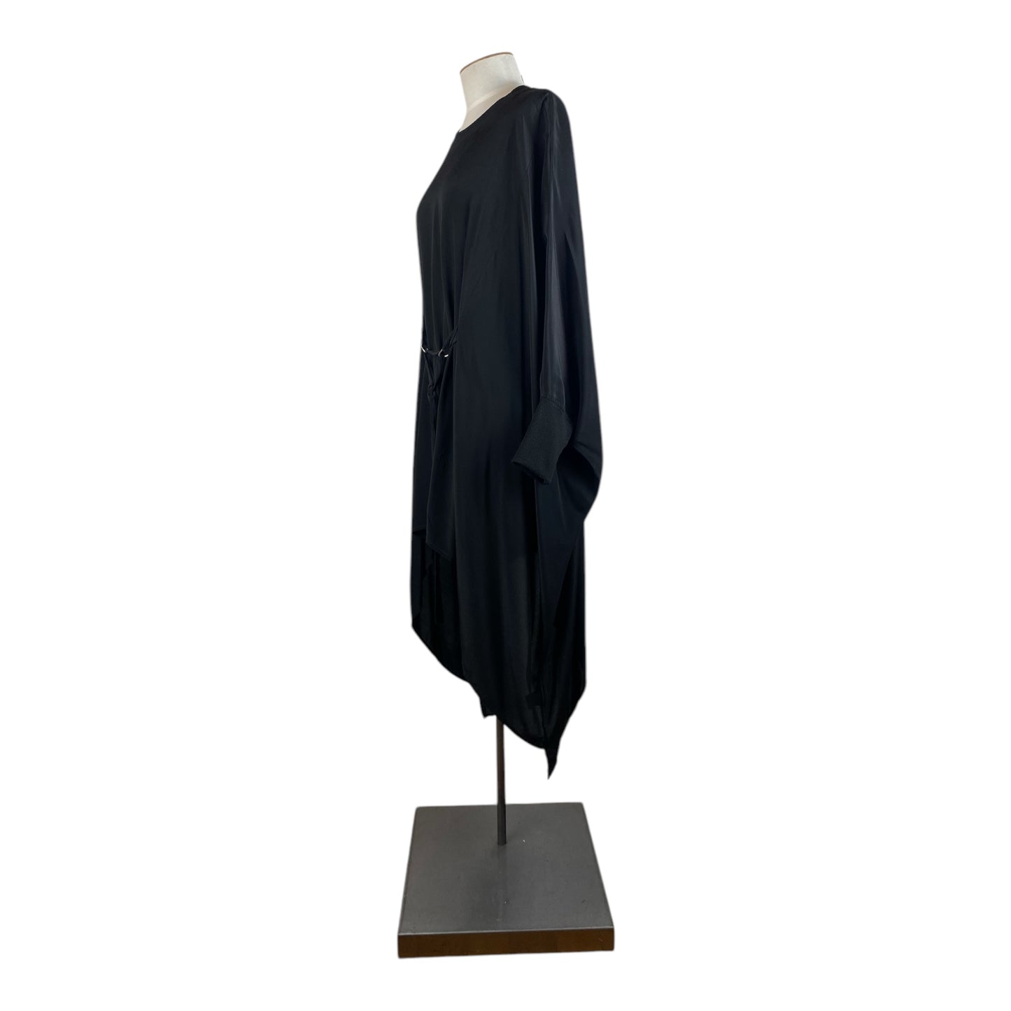 MAAIKE DRESS - FREE SIZE