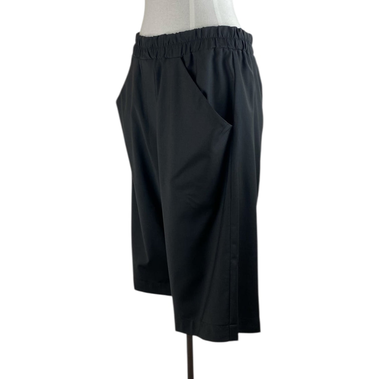 HERRIOT Drop Crotch Shorts