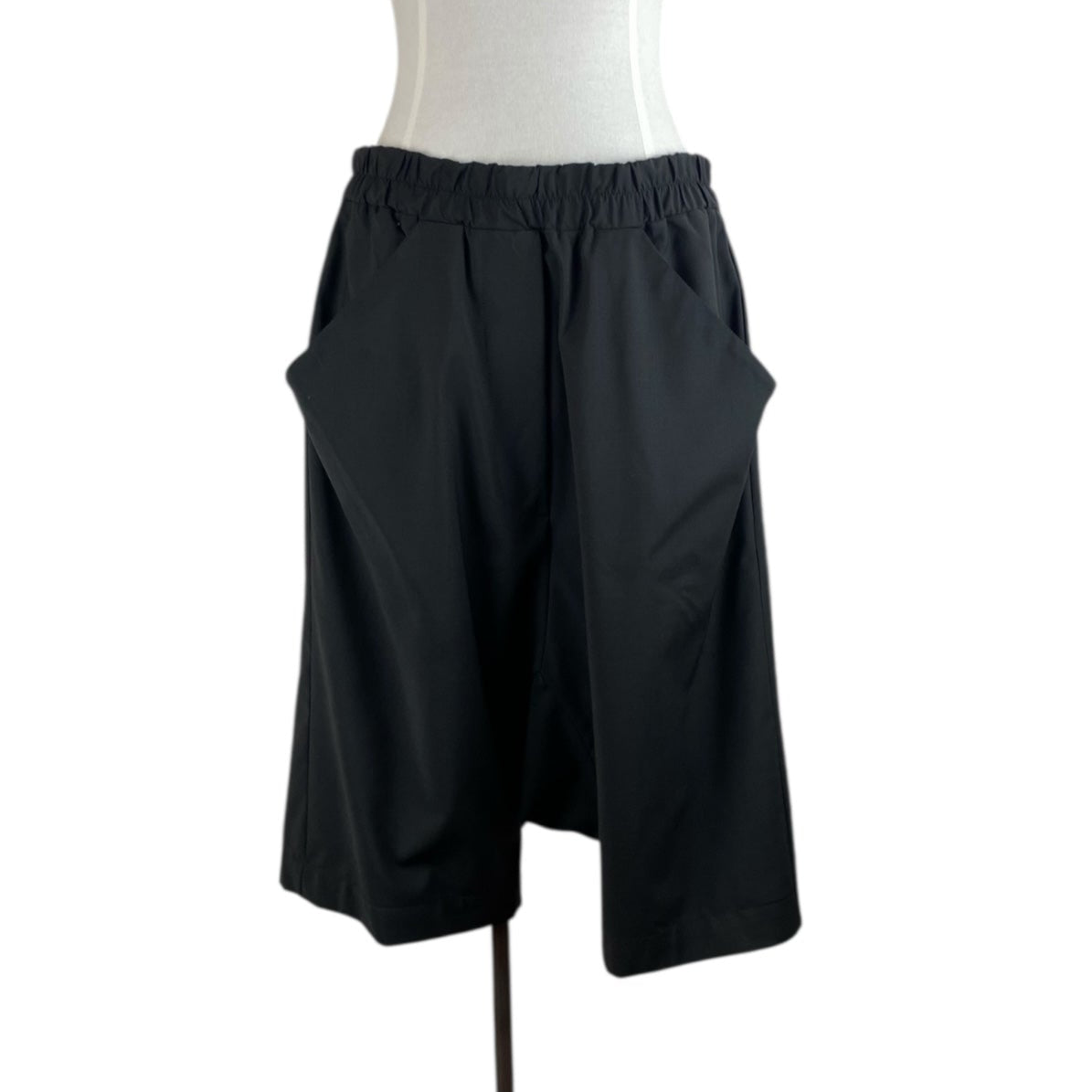 HERRIOT Drop Crotch Shorts