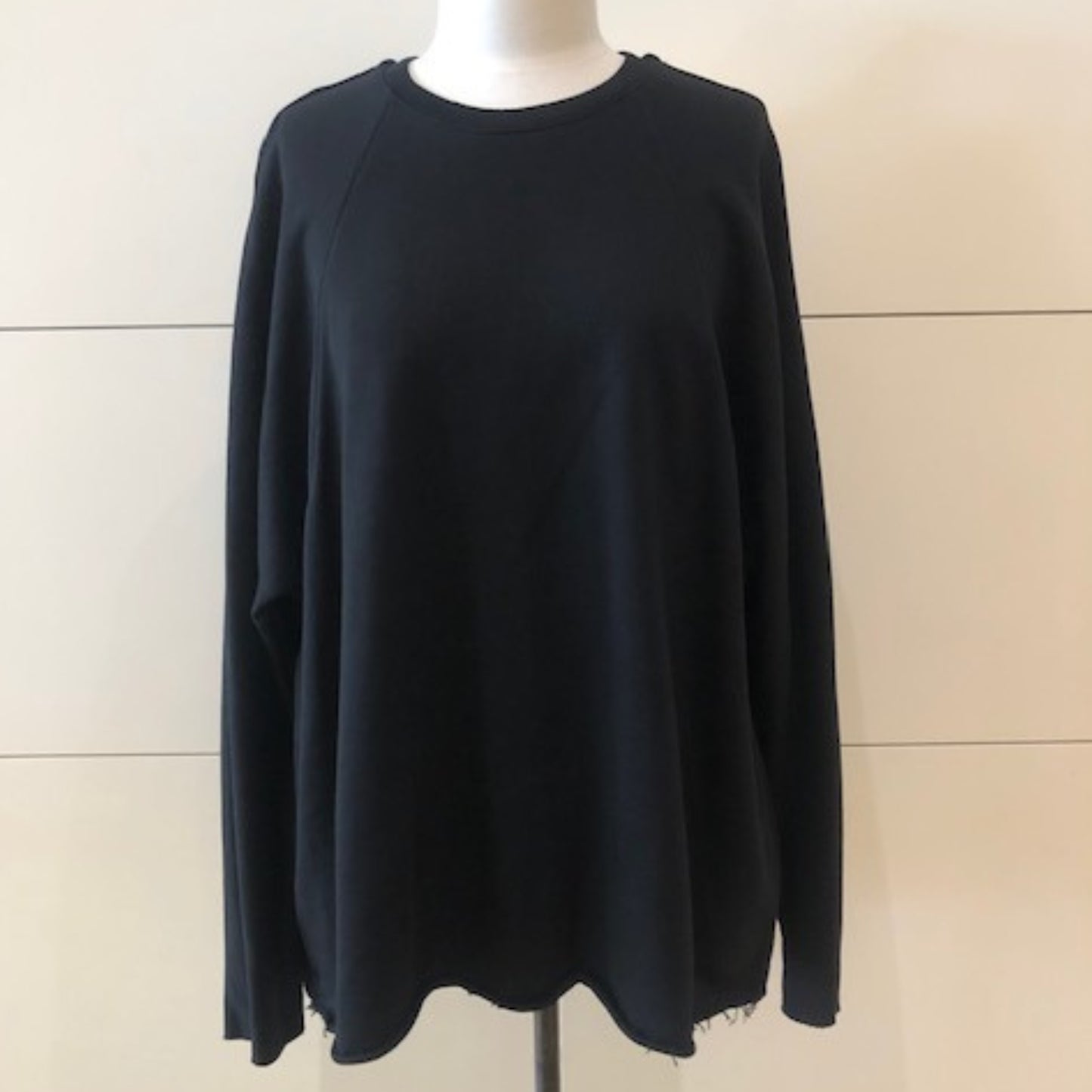 HERRIOT Raglan Sweatshirt