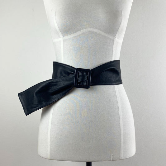 VINTAGE Leather Belt - Free Size