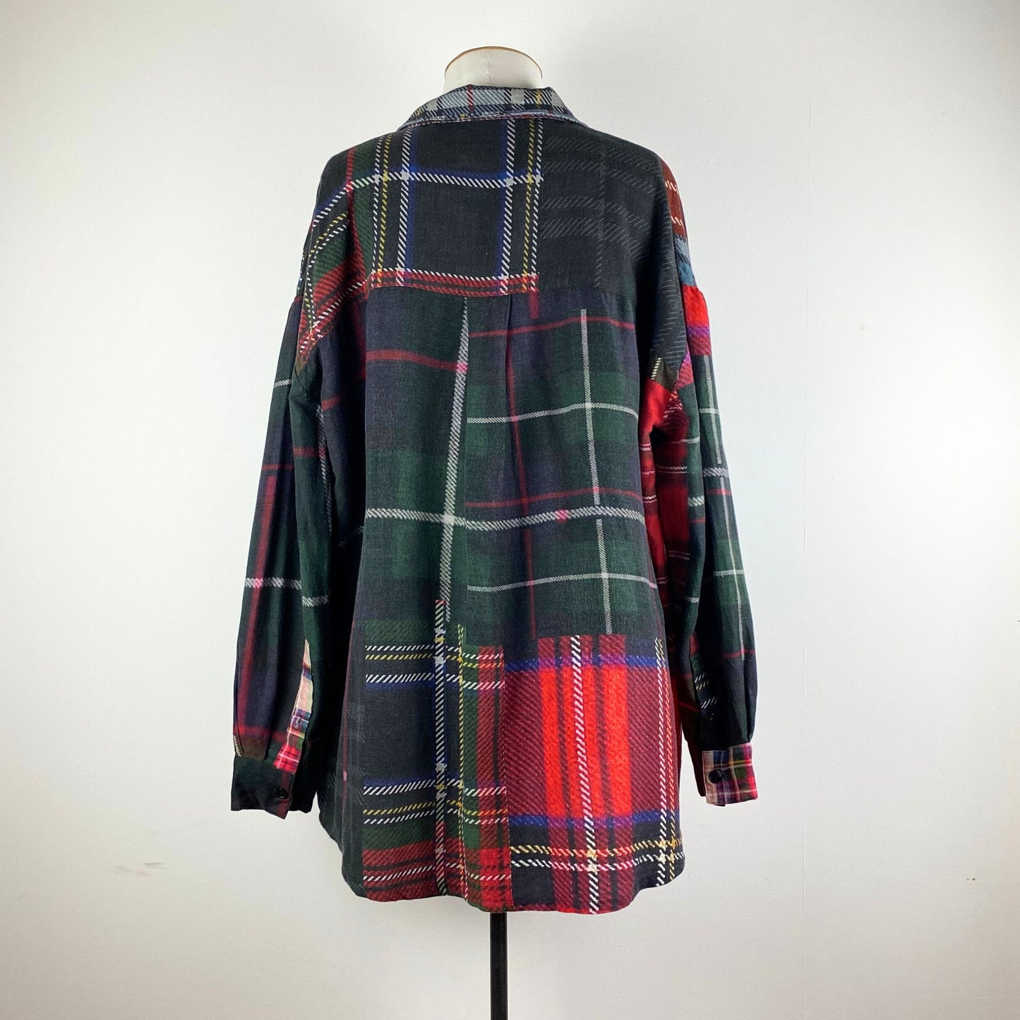 SALASAI Shirt - L
